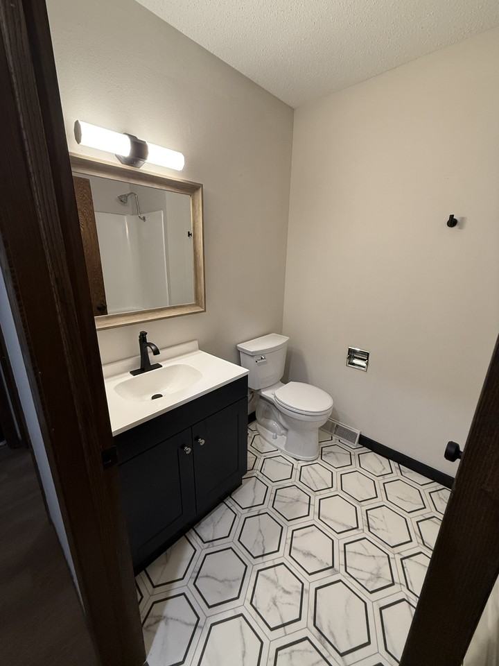 822 29th St N - Photo 7 of 14