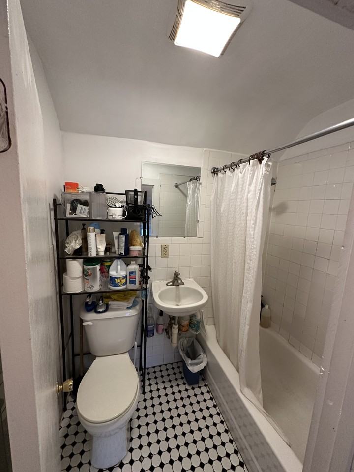 61 Hubbard St #2 - Photo 6 of 6