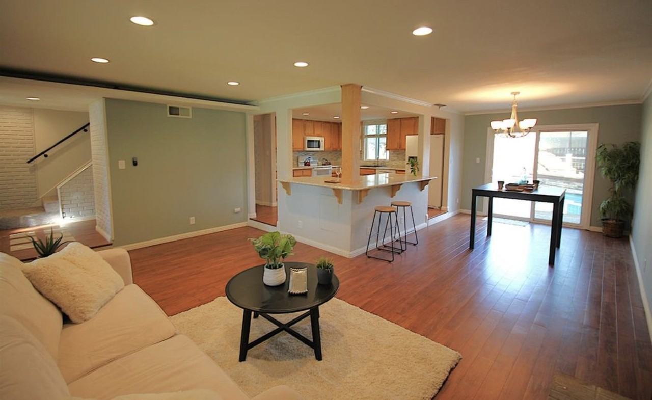 2255 La Grama Dr - Photo 4 of 18