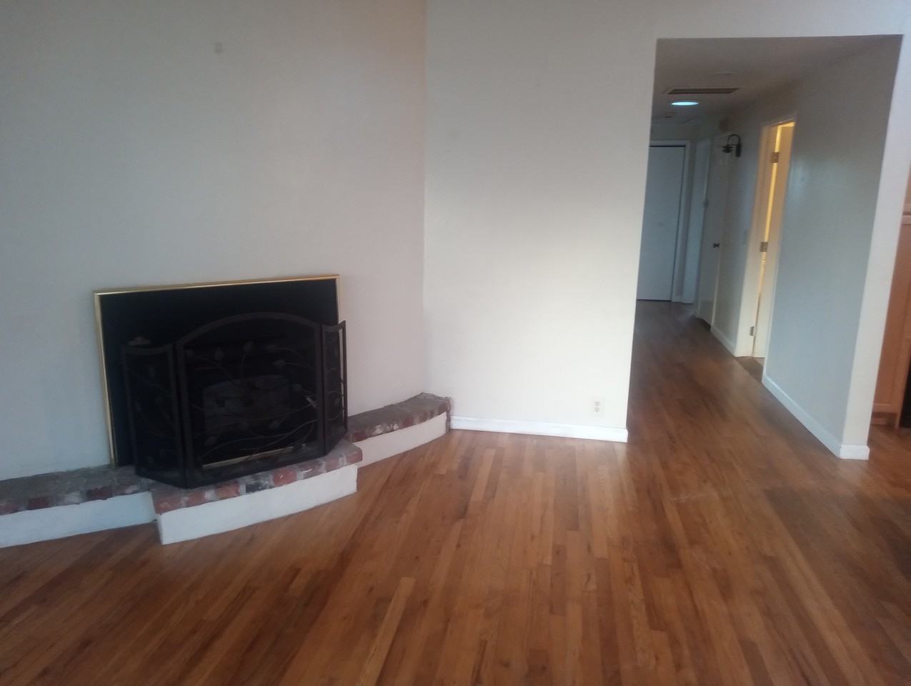 682 Taylor St - Photo 2 of 8