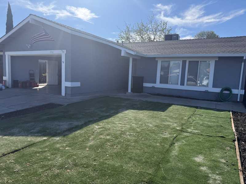 4981 Dawson Dr - Photo 5 of 17