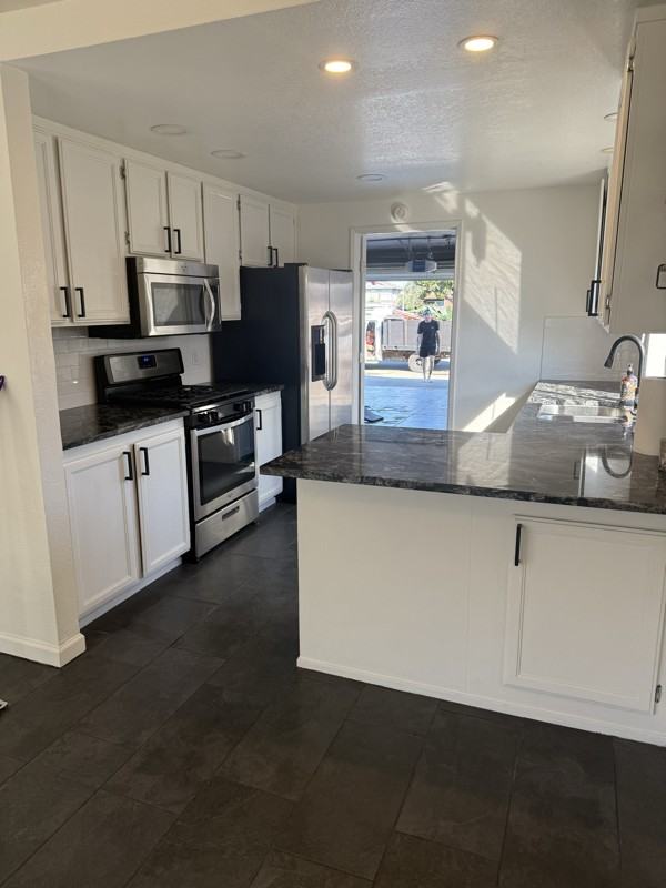 4981 Dawson Dr - Photo 7 of 17