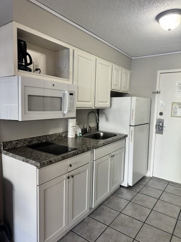 1207 S Ocean Blvd #50704 - Photo 2 of 14