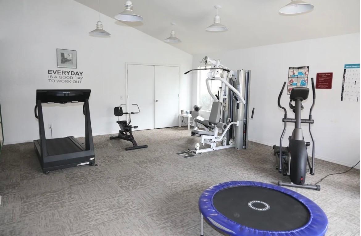 43405 30th St W - Photo 4 of 10