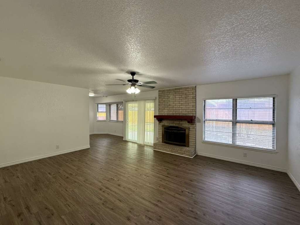 5222 Tom Stafford Dr - Photo 3 of 18