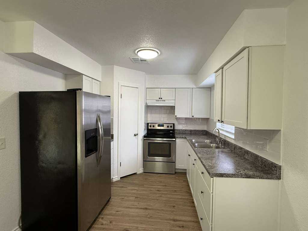 5222 Tom Stafford Dr - Photo 6 of 18