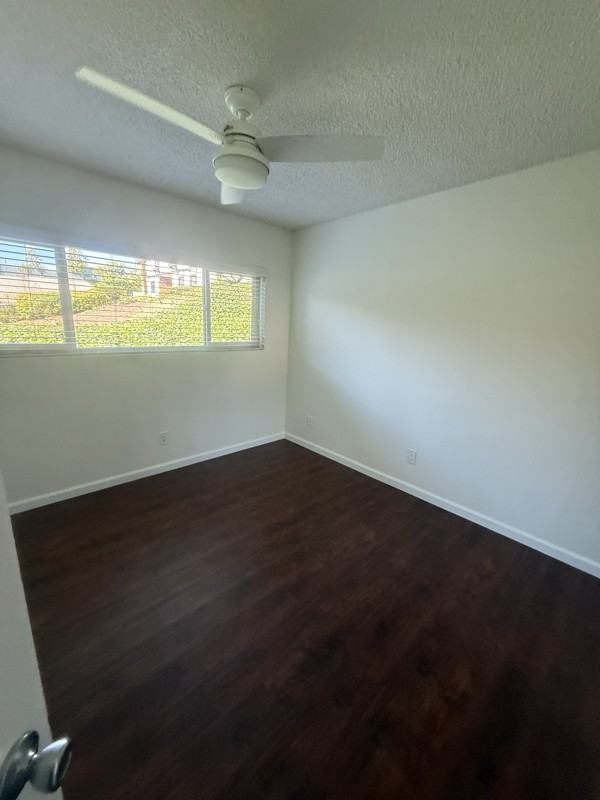 1141 11th St #B - Photo 6 of 7