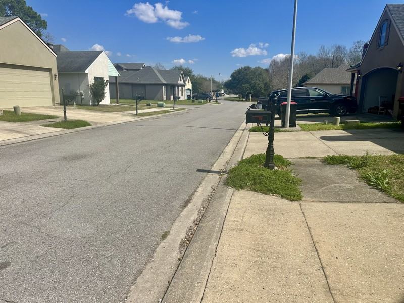 207 Chimney Rock Blvd - Photo 2 of 16