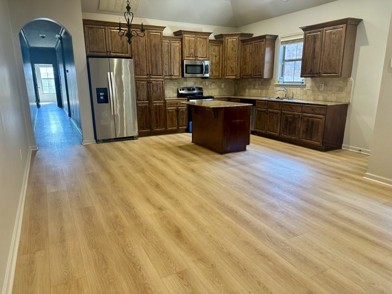 207 Chimney Rock Blvd - Photo 5 of 16