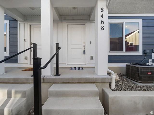 8468 W Meadow Bank Way - Photo 4 of 16