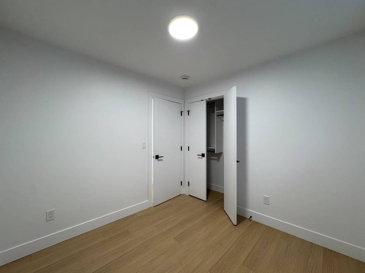 Willingdon Ave & Parker St - Photo 7 of 17