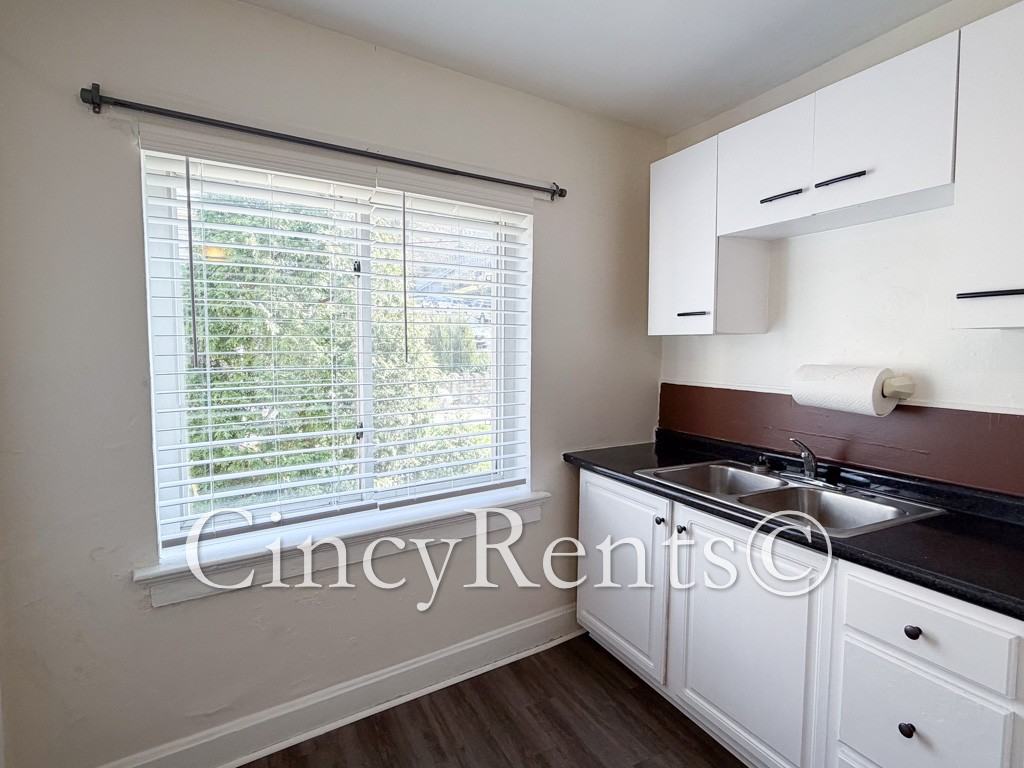 3540 Columbia Pkwy #1 - Photo 4 of 13