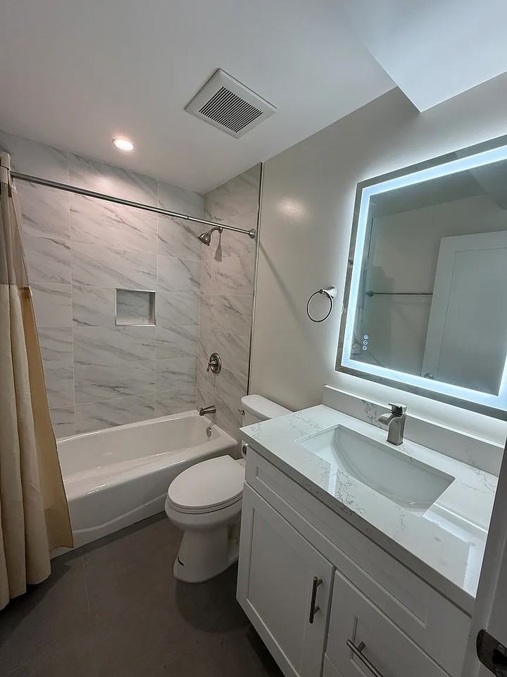 1754 Pine Ave #4 - Photo 5 of 9