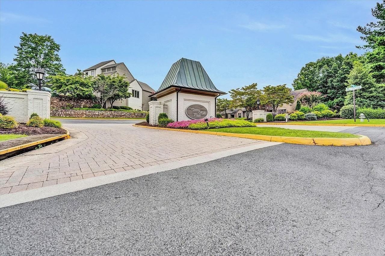 4978 Hunting Hills Cir #4978 - Photo 2 of 26