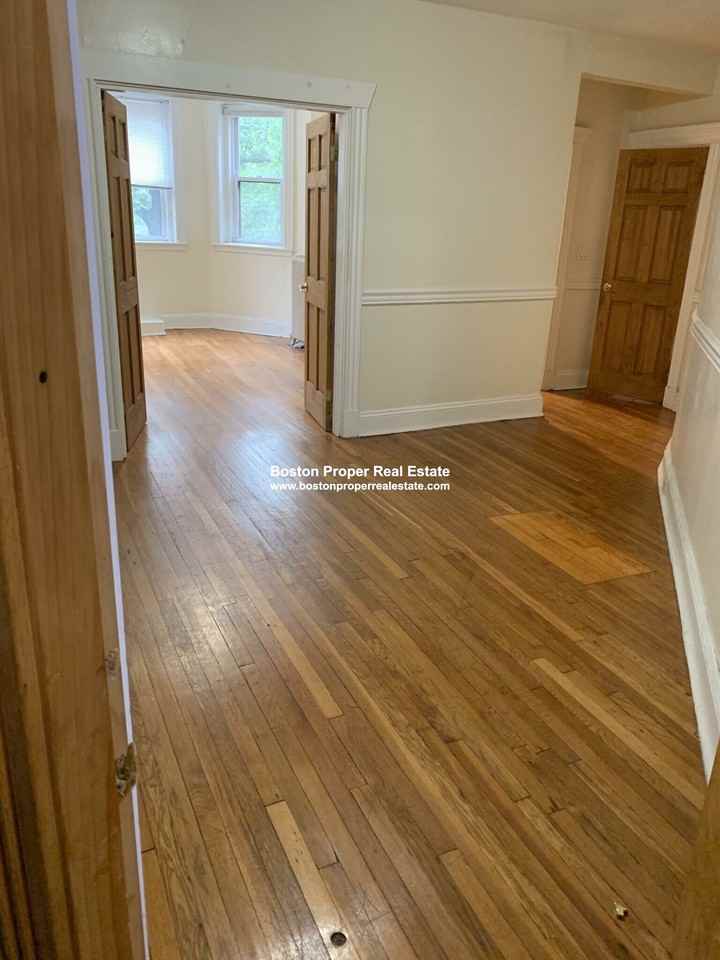 352 Riverway #19 - Photo 3 of 10