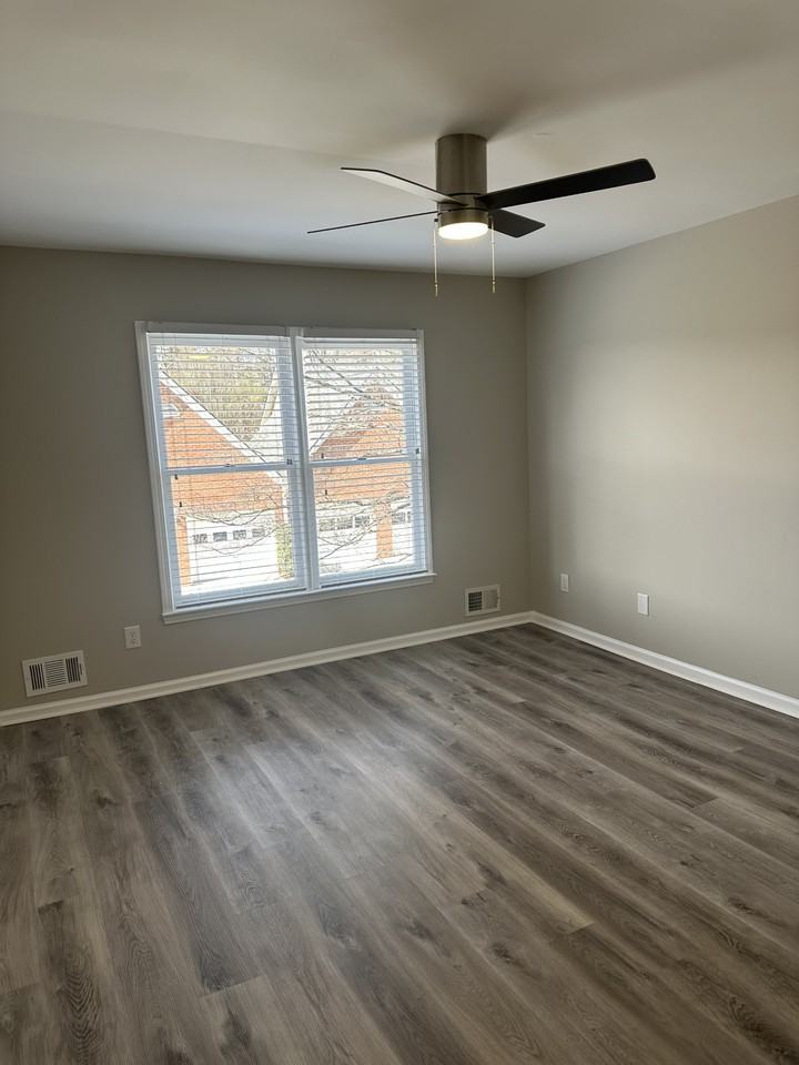 3 S Riversong Ln #3 - Photo 3 of 10