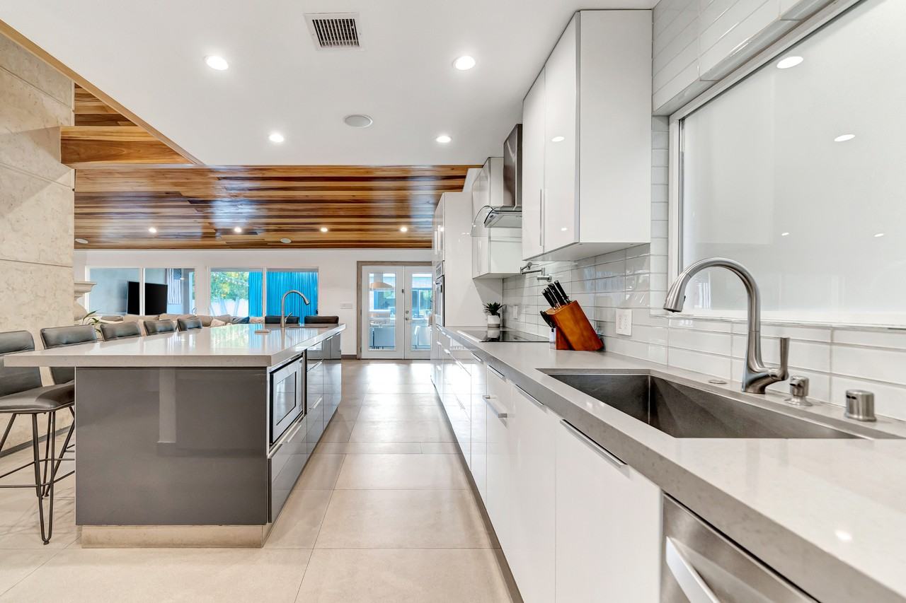 5817 Ranchito Ave #NA - Photo 3 of 21