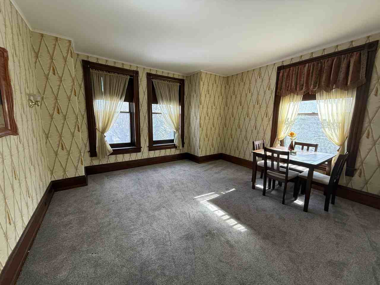 610 S Market St #2 - Photo 2 of 7