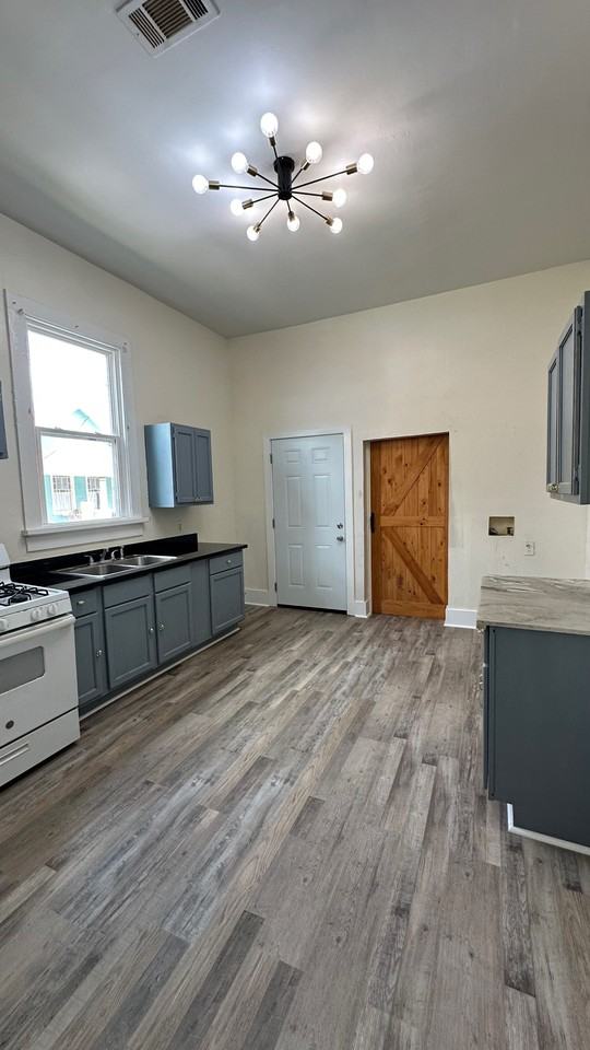 2525 Dabadie St #2525 - Photo 2 of 8