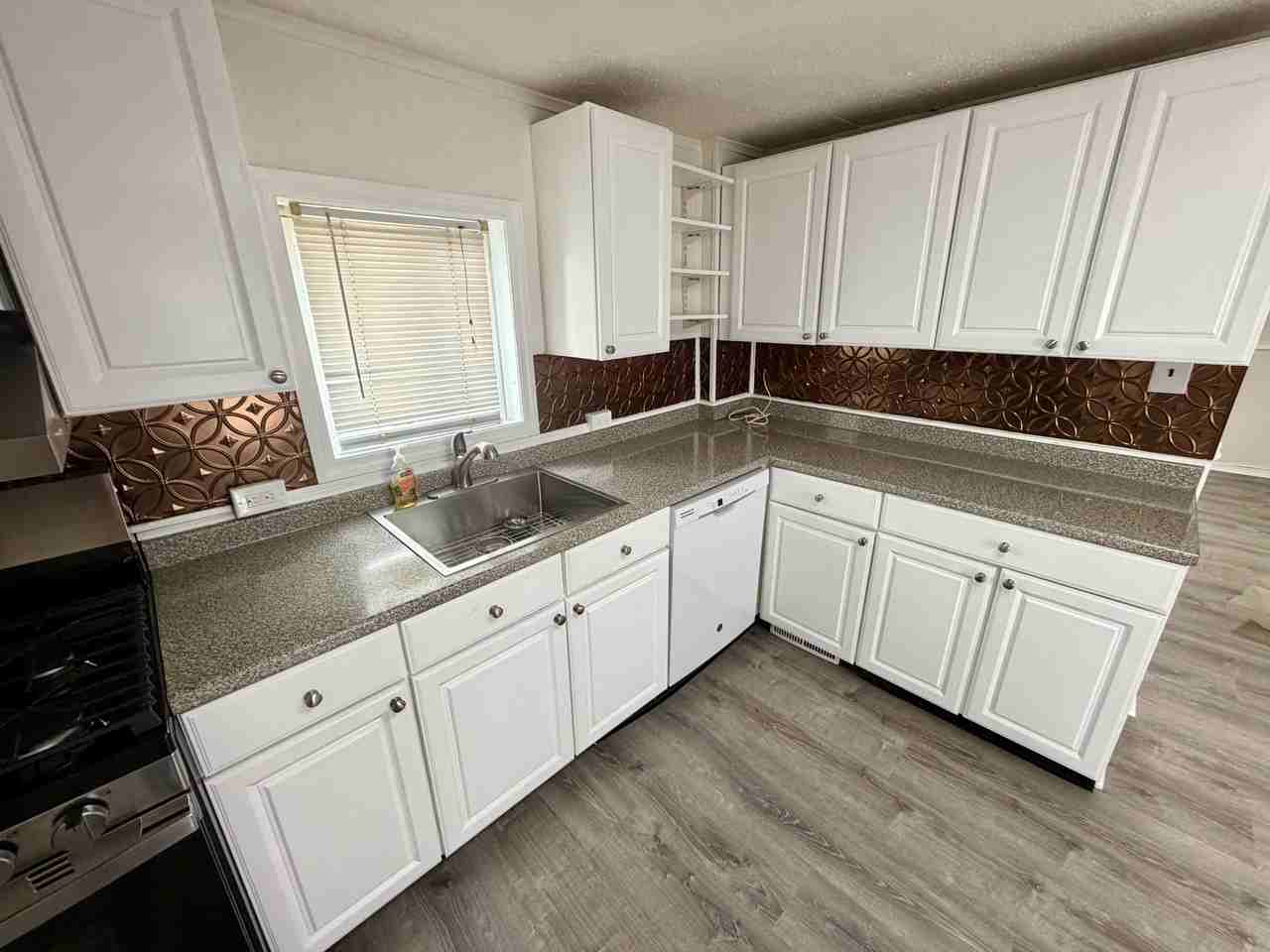 191 Parkinson Ave #NA - Photo 4 of 13