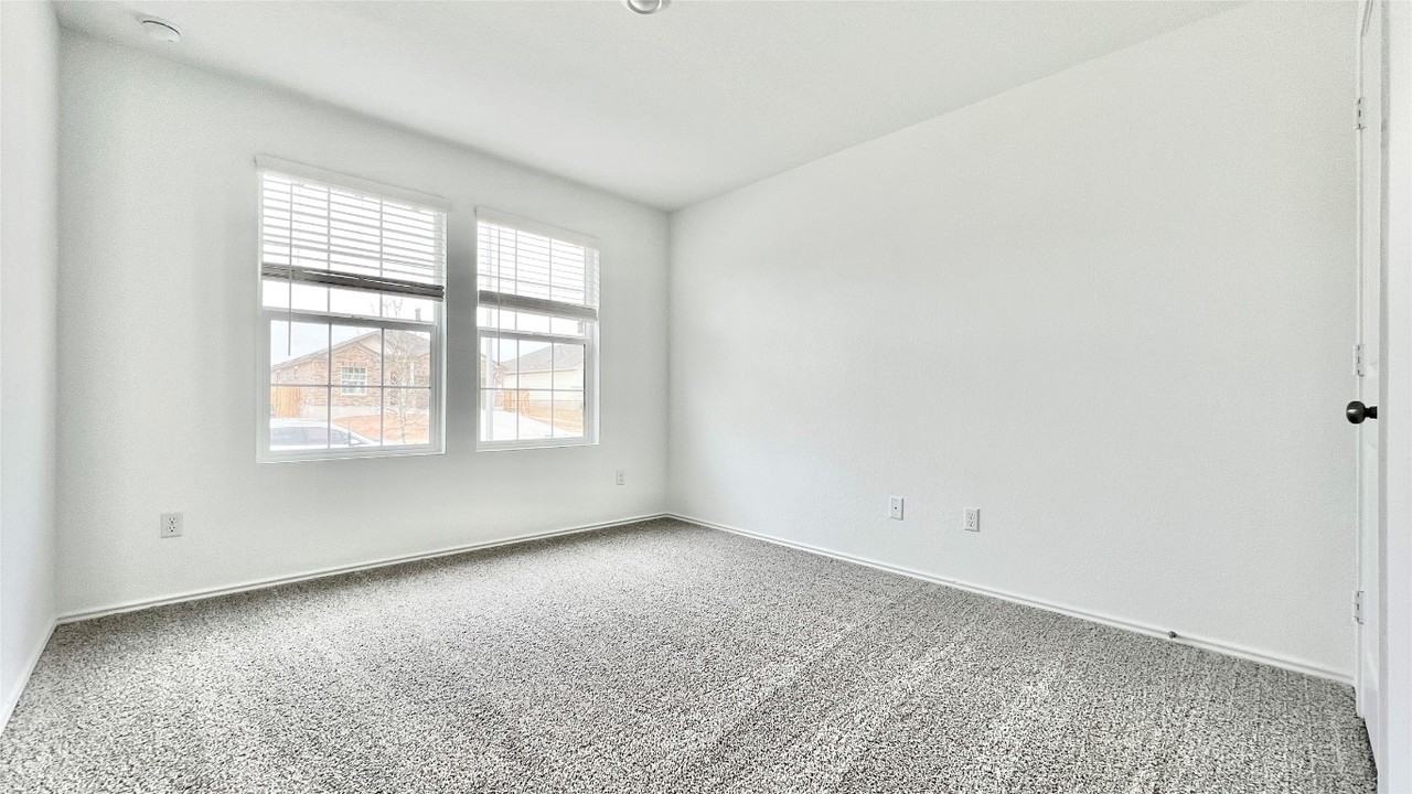 5616 Bellissima Way #NA - Photo 3 of 17