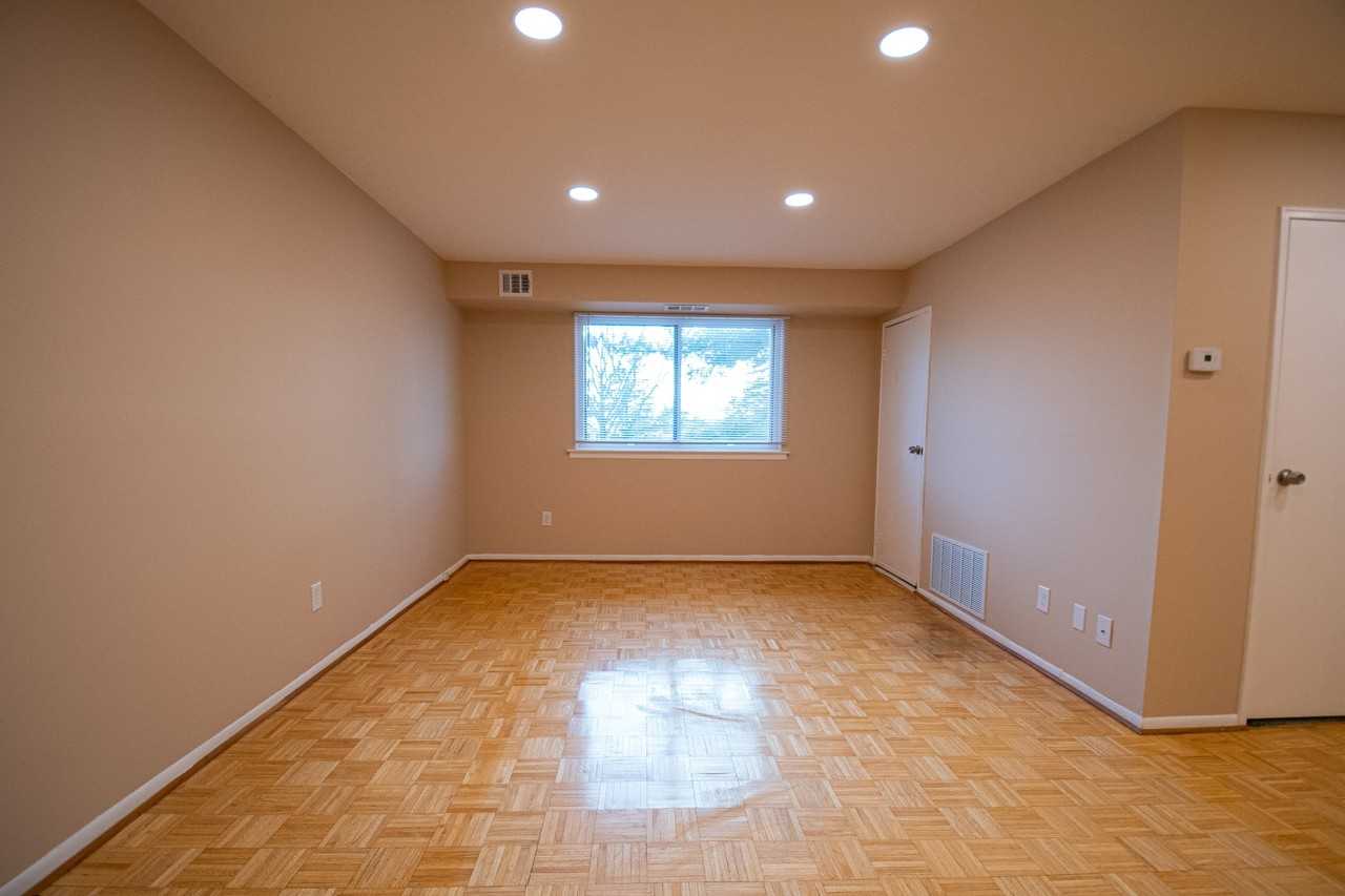 9921 Bustleton Ave #K11 - Photo 2 of 12