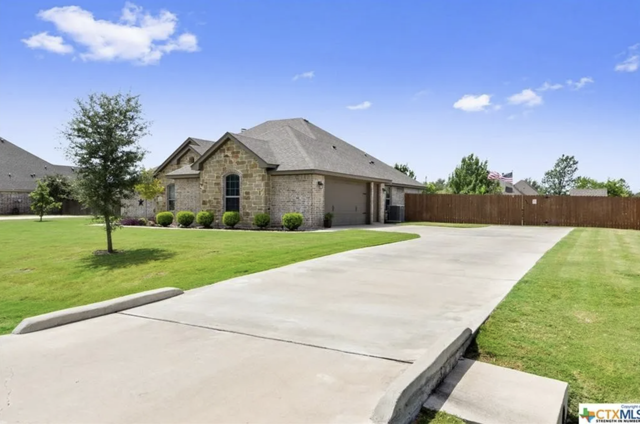 7008 Sun Valley Dr #NA - Photo 3 of 23