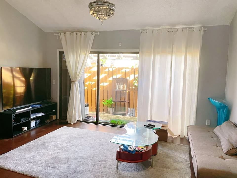 4183 S Pine Island Rd - Photo 6 of 10