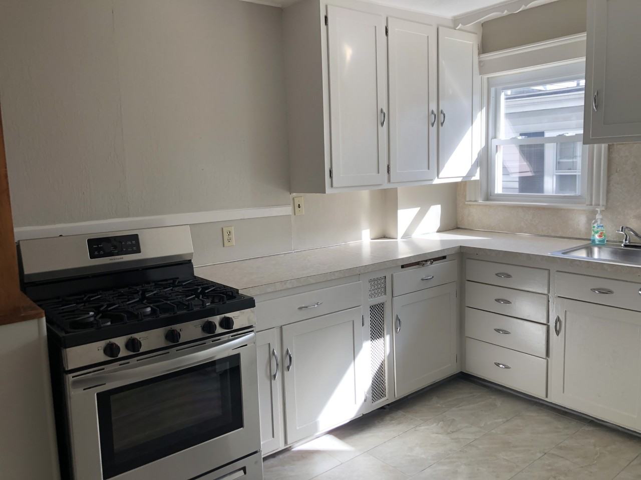 172 Trenton St #1 - Photo 2 of 10