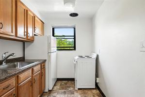 featured image of 667 Florida Ave