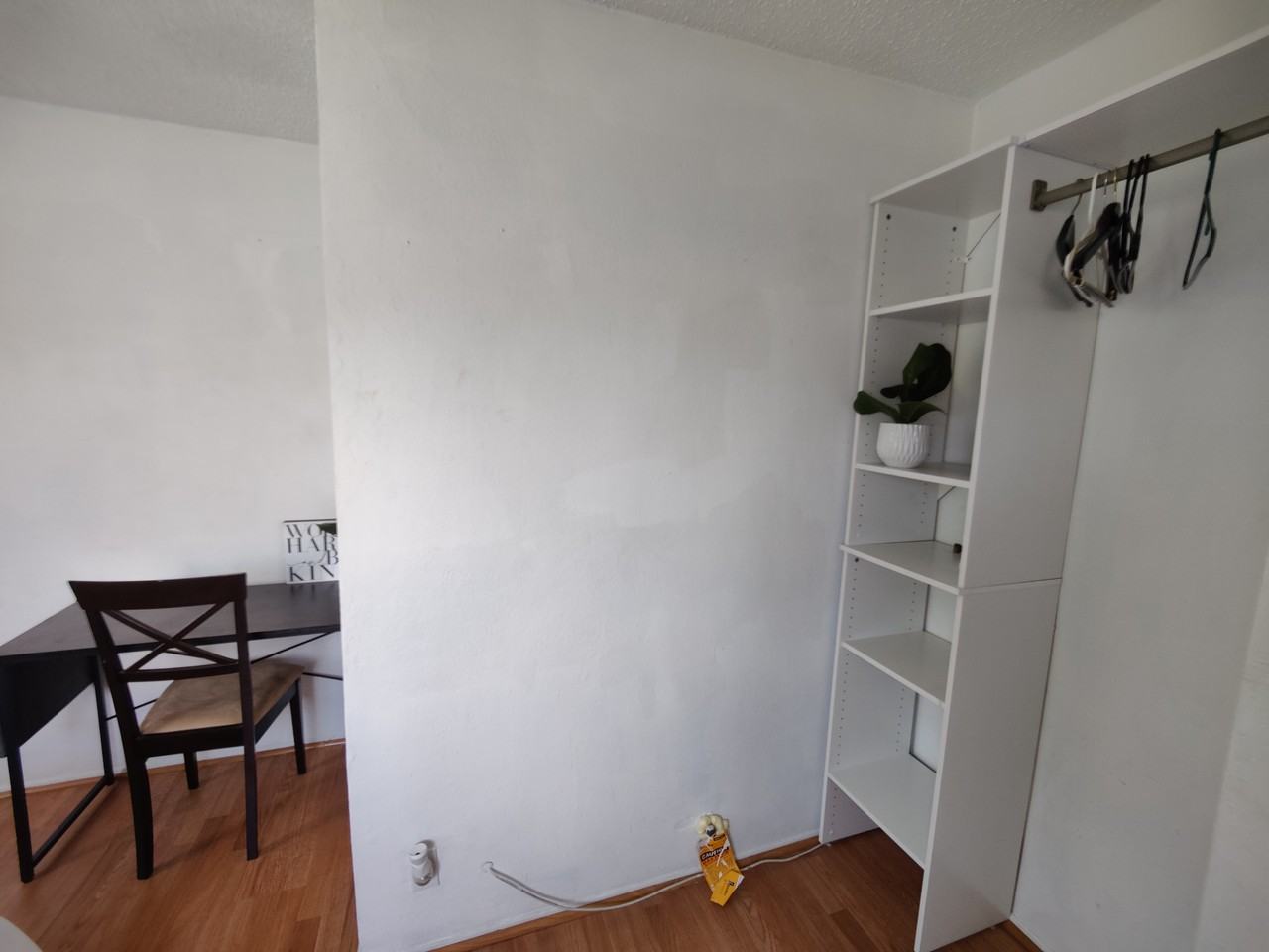 521 E 21st St - Photo 3 of 12