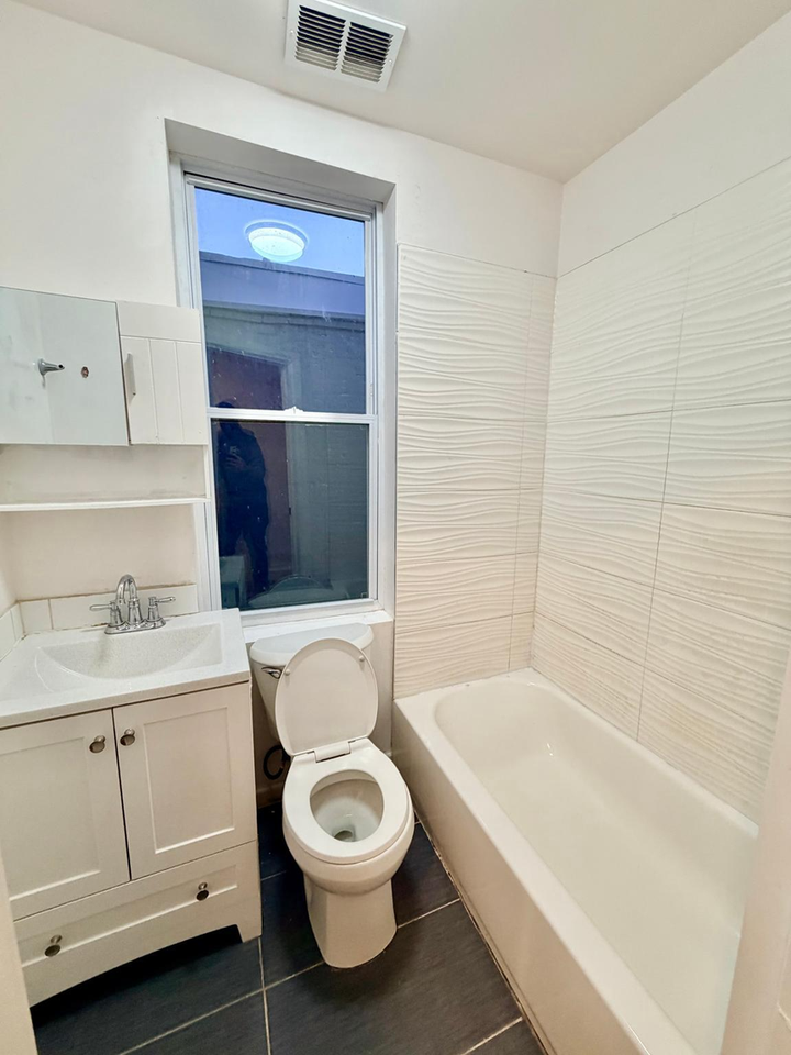 2342 N Colorado St - Photo 7 of 18