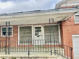 featured image of 427 S Center St #1