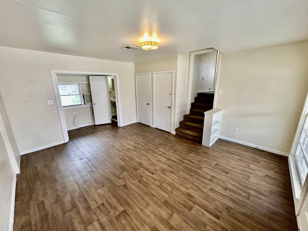 427 S Center St #1 - Photo 2 of 9