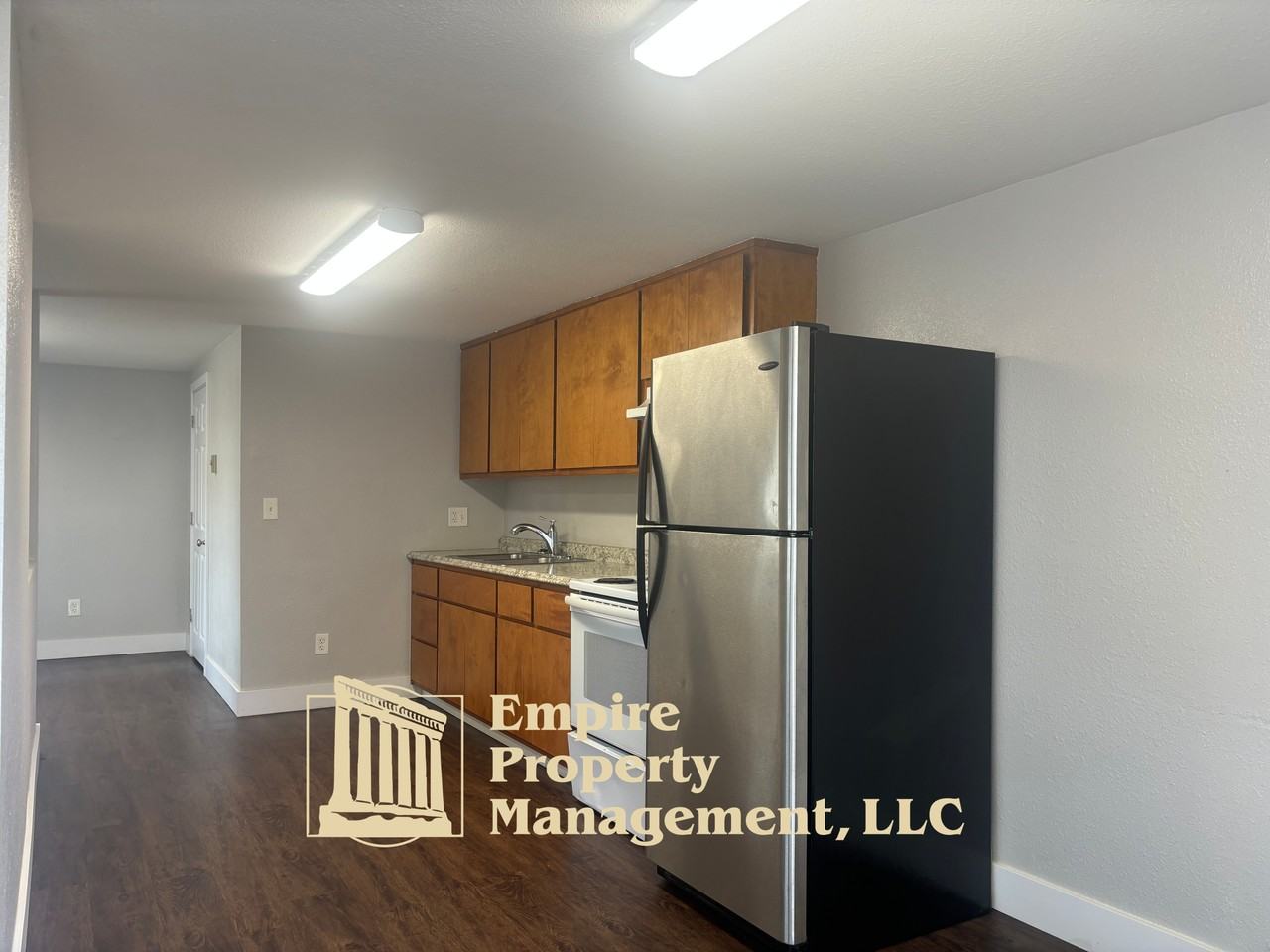 180 3rd St #1 - Photo 4 of 16