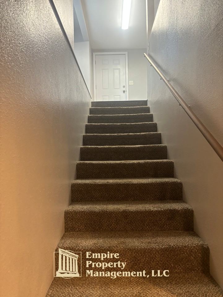 180 3rd St #1 - Photo 5 of 16