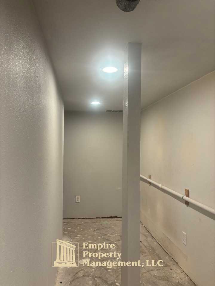 180 3rd St #1 - Photo 6 of 16