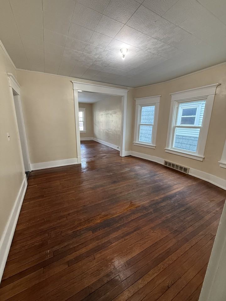 233 Loring Ave #2 - Photo 3 of 16