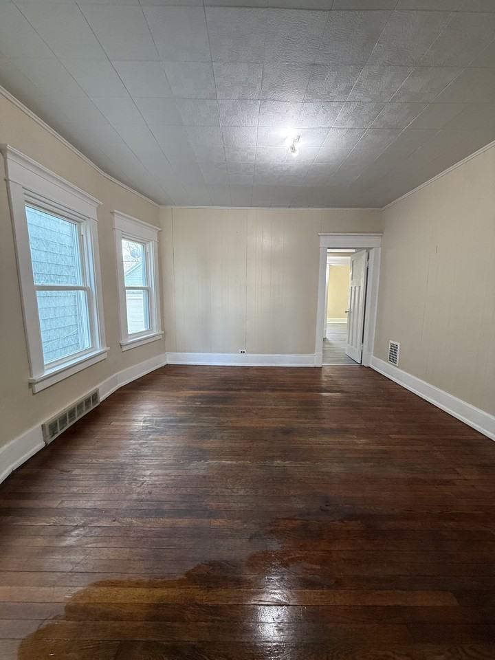 233 Loring Ave #2 - Photo 4 of 16