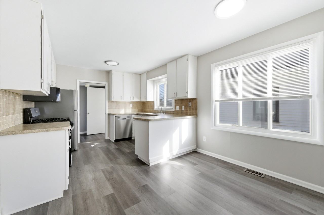 24236 Shakespeare Ave #1 - Photo 3 of 13