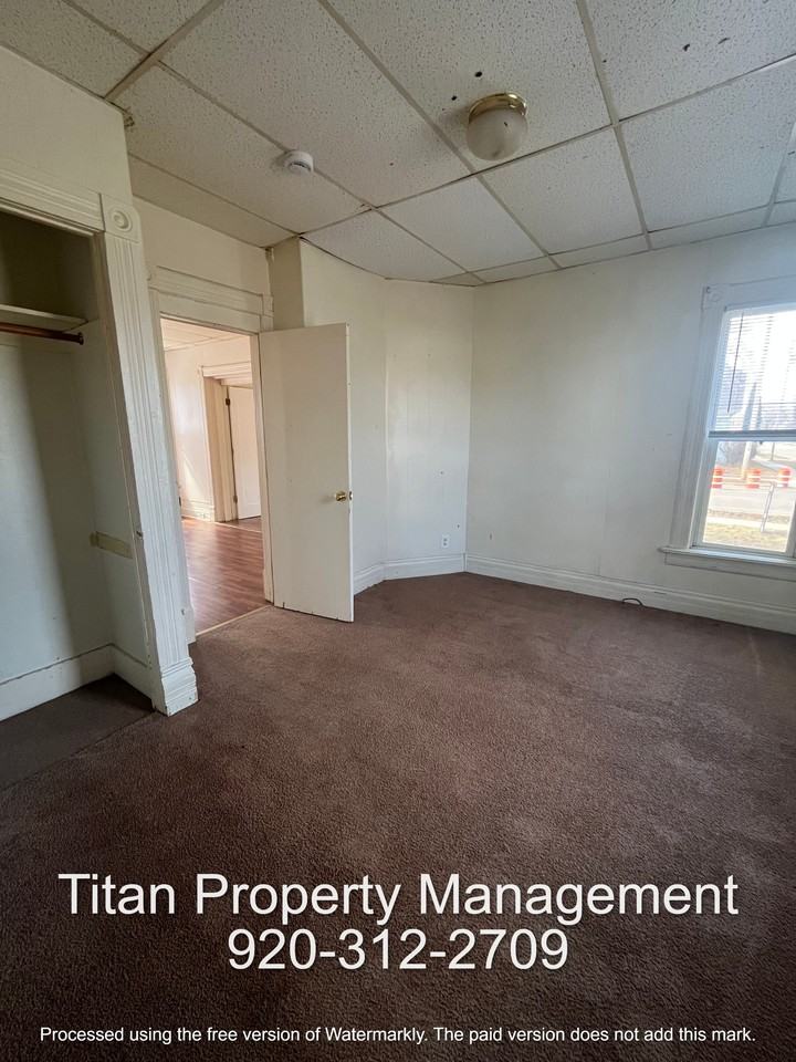 1436 N Main St - Photo 5 of 9