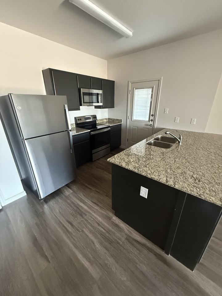 5501 Cessida Dr #B - Photo 3 of 13