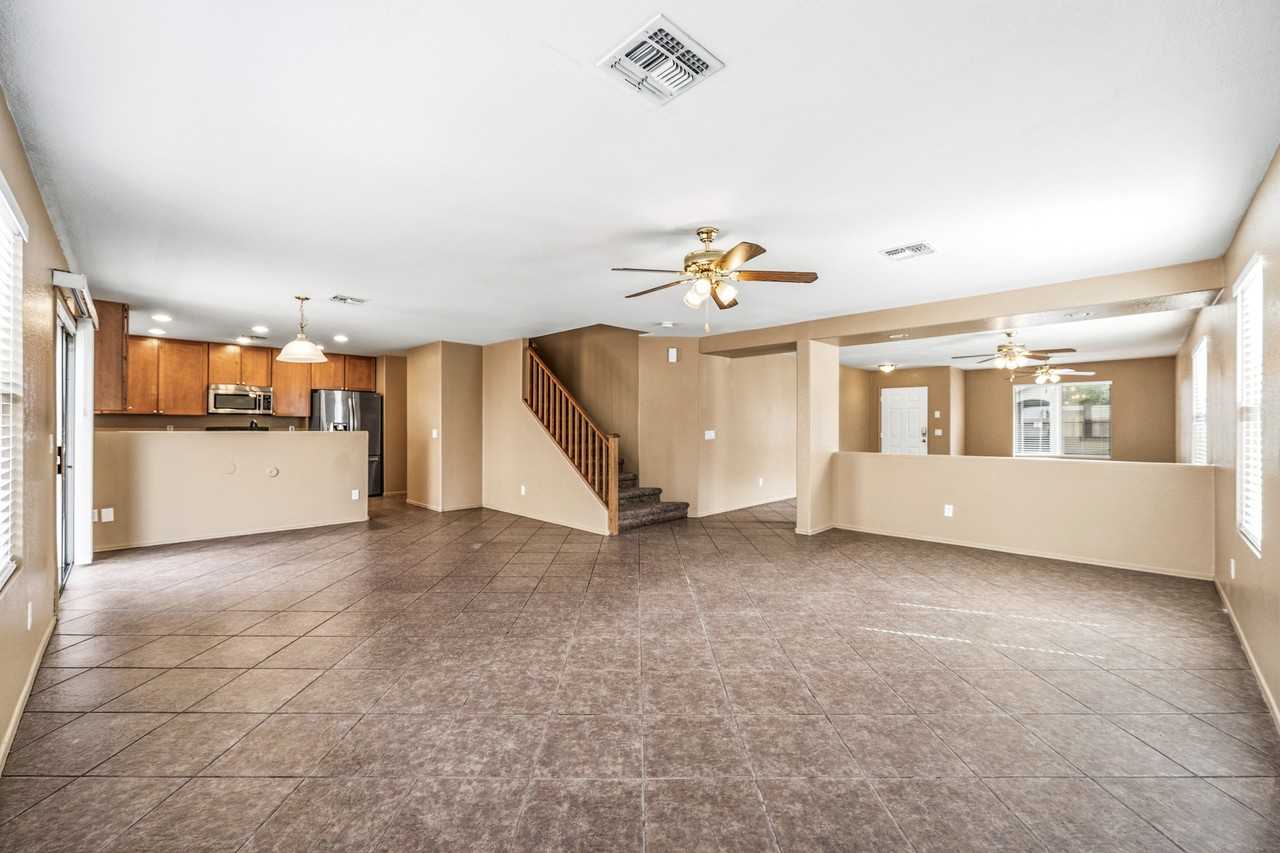 9515 West Monte Vista Road - Photo 6 of 29