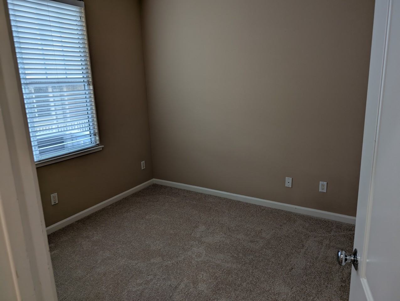 10186 Imperial Ave #1 - Photo 7 of 32