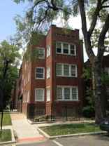 3104 W Ainslie St - Photo 1 of 1