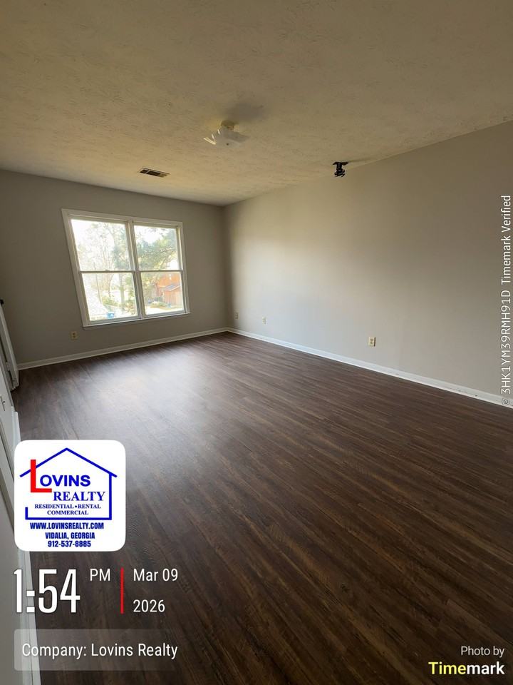 406 Randolph Dr #406 - Photo 5 of 6