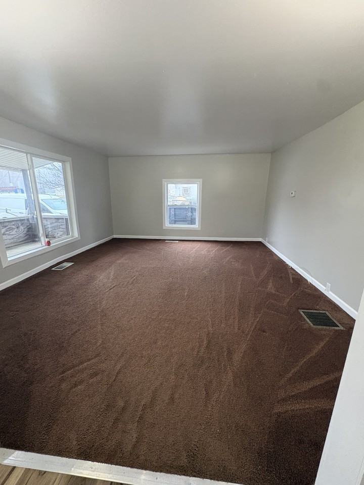 205 S Broadway St #1 - Photo 2 of 26