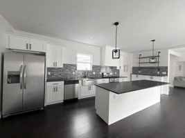 featured image of W 40th St