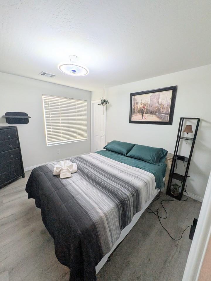 Infinity Bay Ct - Photo 5 of 19