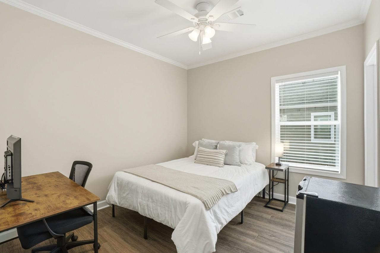 Pierce Ave Nw - Photo 7 of 18